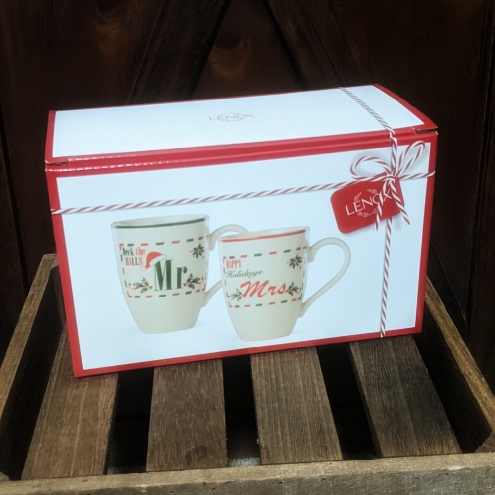 ⭐⭐NWT Lenox Mr & Mrs Christmas Stamp Mug Set